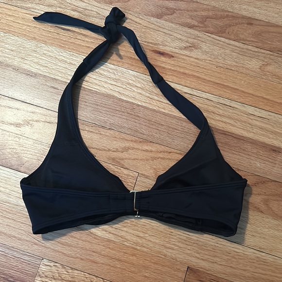 Victoria’s Secret black hater top in medium - Picture 2 of 3